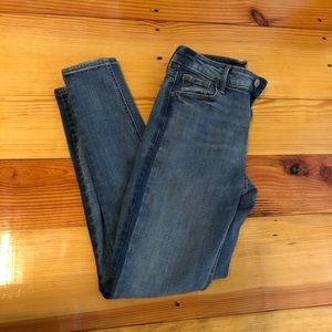 Old Navy rockstar super skinny jeans